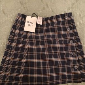 Brand New Aritzia Plaid Skirt Size 0 - Sunday Best Brand